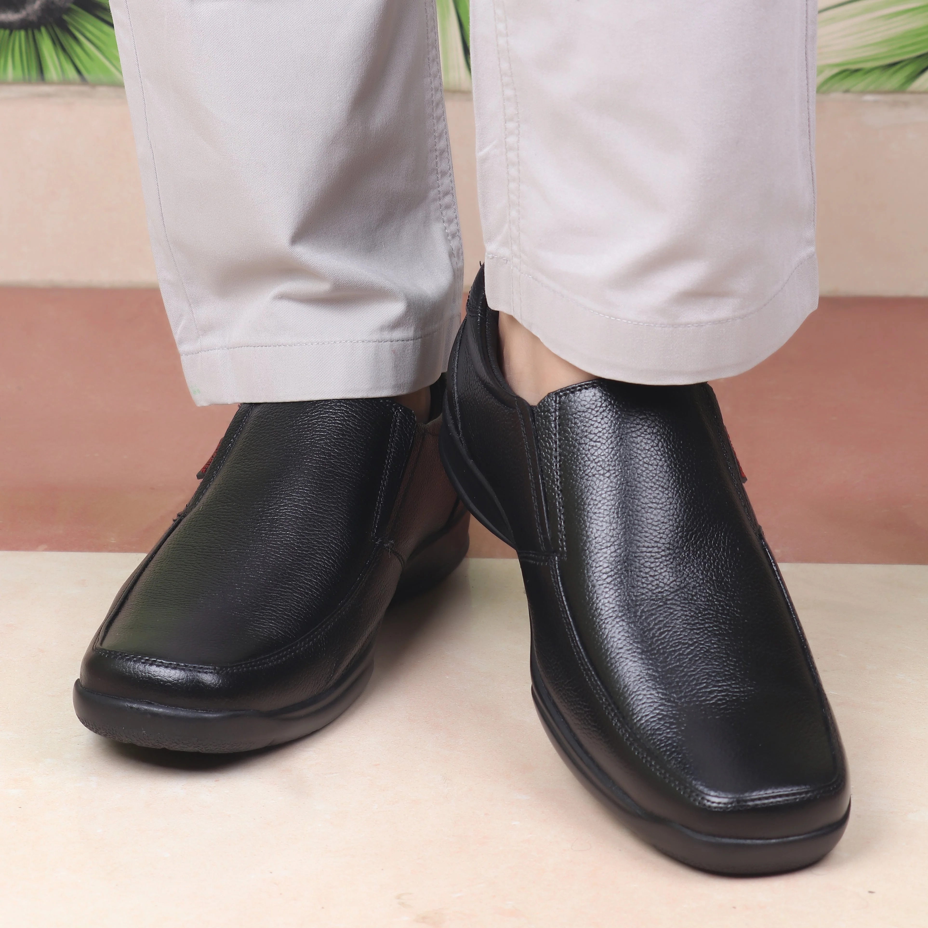 Red Chief Black Formal Shoes for Men RC3500 001 - Image 9