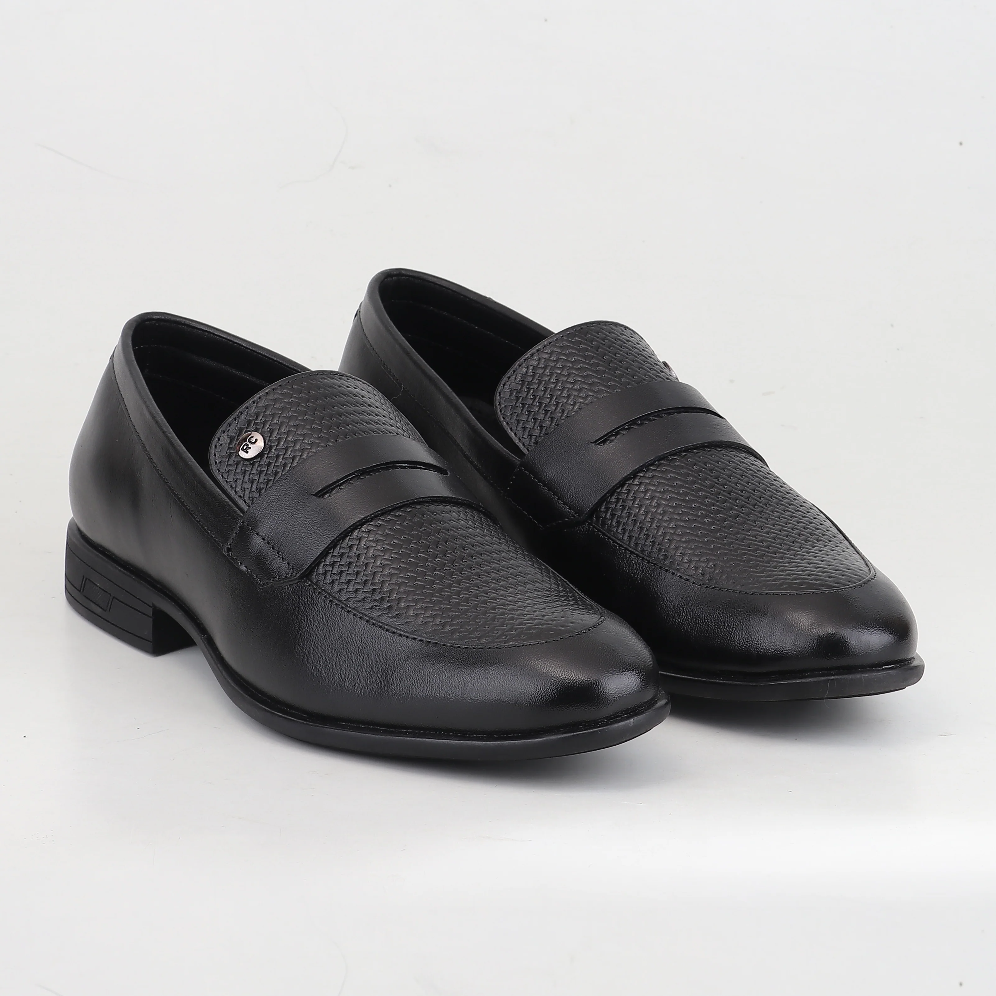 Red Chief Black Formal Shoes for Men RC4027 001 - Image 3