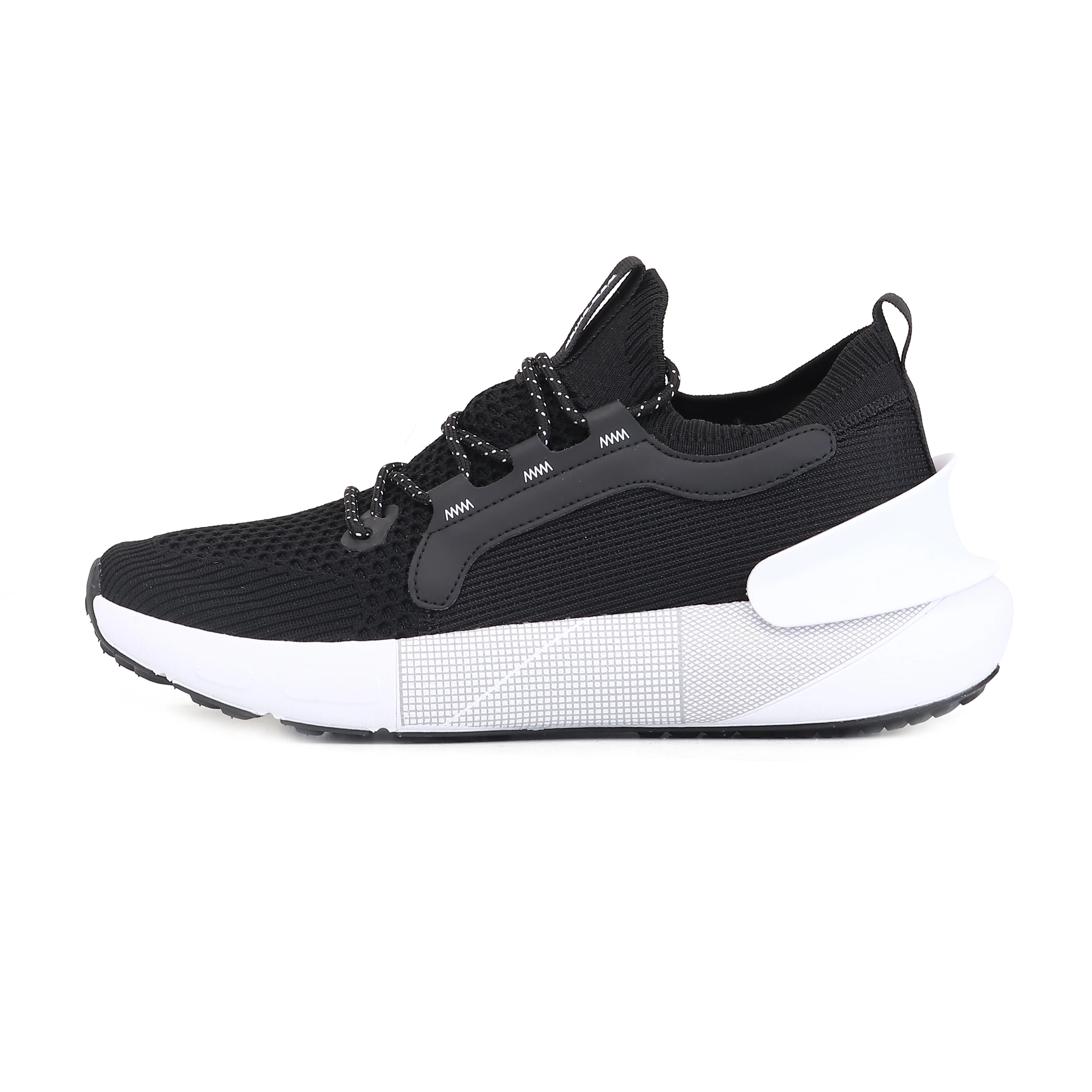 Red Chief Sports Black & White Walking Shoes for Men W7021 F013 - Image 3
